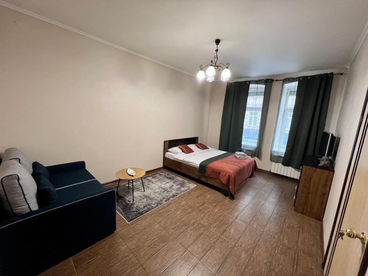 Old City Apartment With Parking 利沃夫 外观 照片